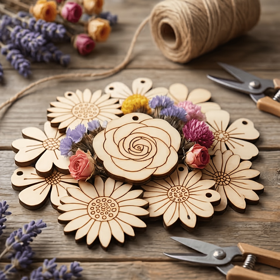 Easter Craft Embellishment Set - Набор из 50 деревянных срезов с