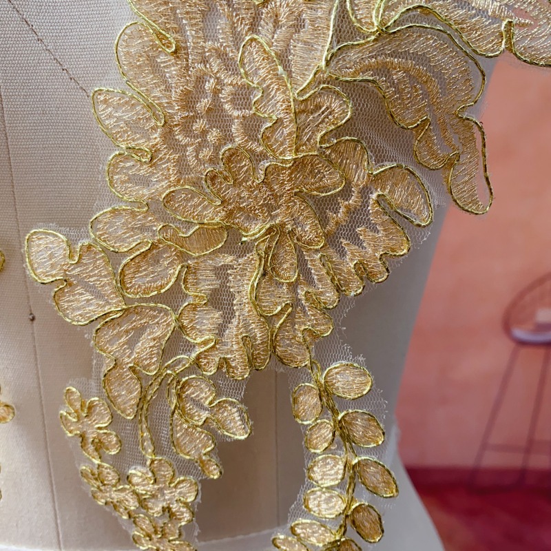 Золотая кружевная тесьма для с – обзор и цена Embellish Craft