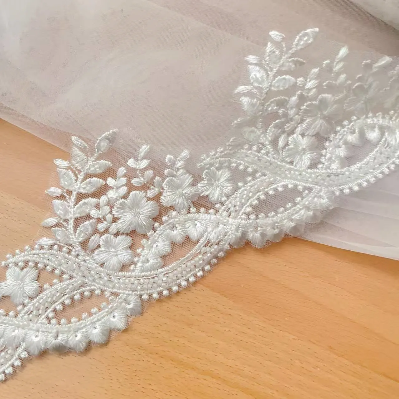 Высококачественная кружевная о – обзор и цена Beaded Trim Fringe